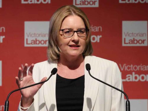 dirigente-australiana-considera-un-honor-tener-a-nazis-de-oponentes