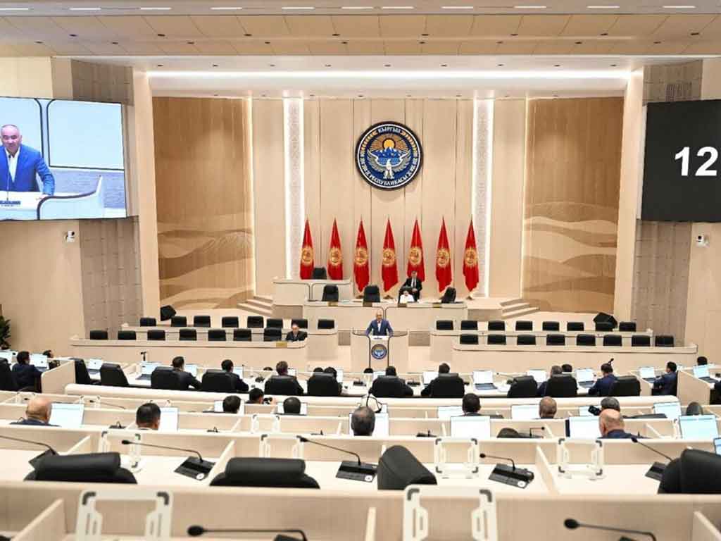 kirguistan-celebrara-legislativas-anticipadas-el-30-de-noviembre