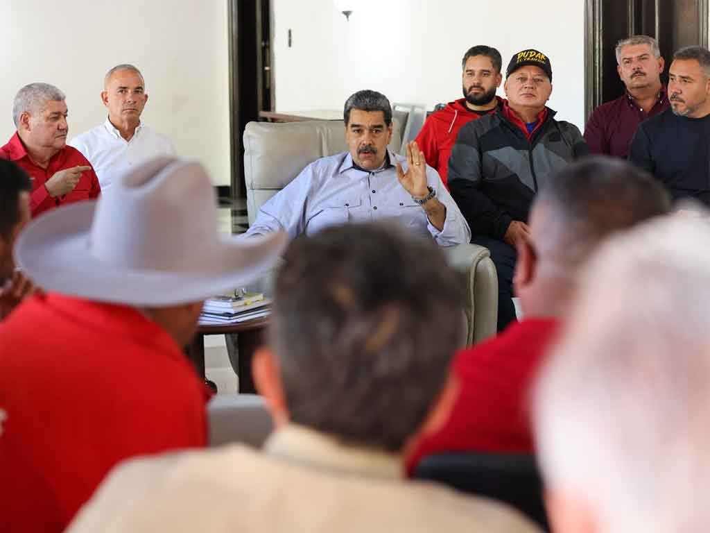 maduro-dialoga-con-directiva-de-partido-socialista-unido-de-venezuela