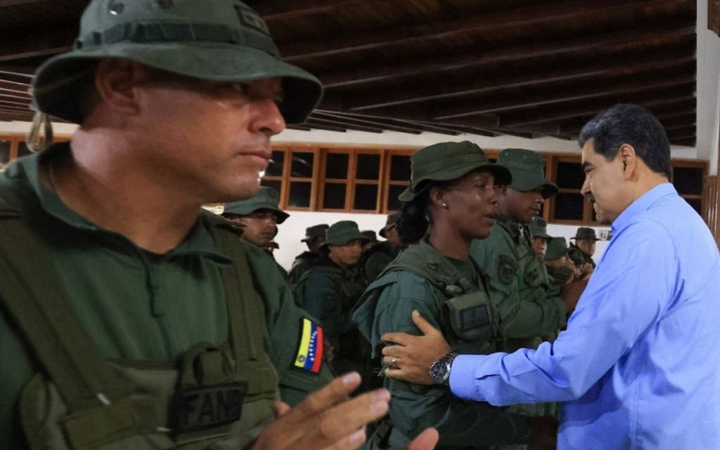 presidente-de-venezuela-visita-brigada-de-infanteria-mecanizada