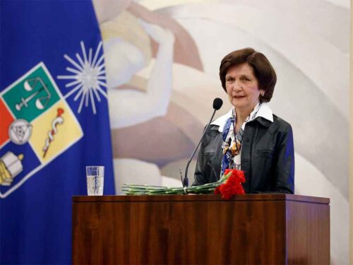 entregan-medalla-derechos-humanos-en-chile-a-maria-luisa-sepulveda