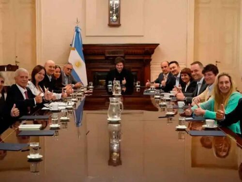 la-casa-rosada-de-milei-busca-restanar-los-danos-de-derrota-electoral