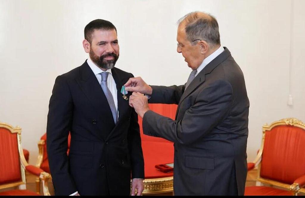 canciller-ruso-condecoro-a-asesor-presidencial-de-nicaragua