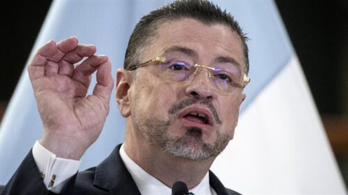 comision-legislativa-tica-vota-por-retirar-inmunidad-al-presidente