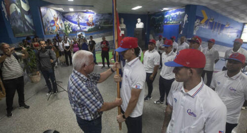 cuba-abandero-equipo-sub-23-rumbo-al-panamericano-de-beisbol