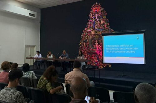 conferencia-sobre-ia-en-coloquio-de-bibliotecas-virtuales-en-cuba