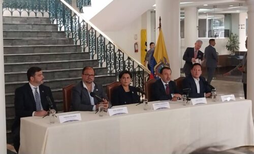 gobierno-de-ecuador-y-alcaldes-dialogan-sobre-crisis-de-seguridad
