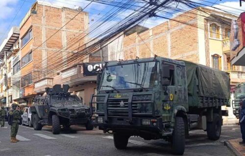 convoy-militar-se-desplaza-a-epicentro-de-protestas-en-ecuador