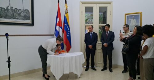 Misión de Cuba en Vietnam respalda a Venezuela ante amenazas de EEUU