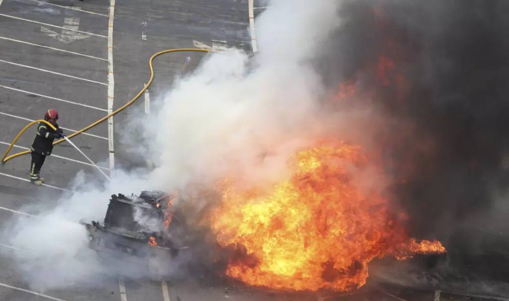 totalizan-27-los-fallecidos-por-explosion-de-camion-de-gas-en-mexico