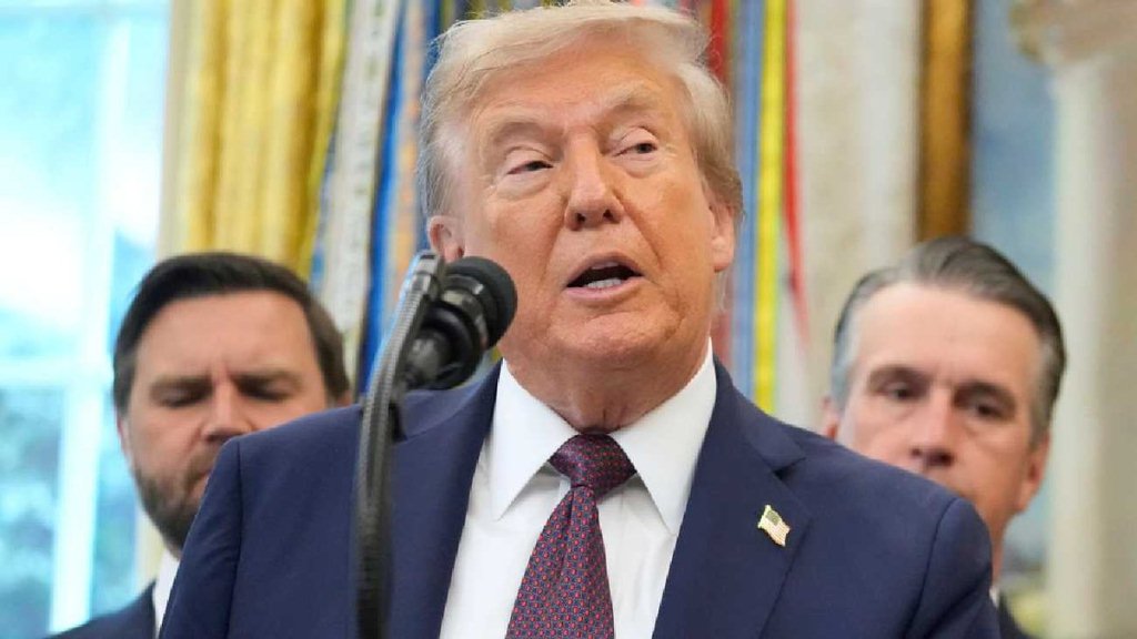 segun-trump-eeuu-destruyo-barco-con-drogas-y-acusa-a-venezuela