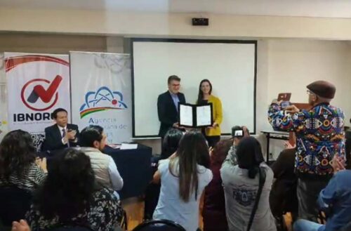 centro-de-irradiacion-de-bolivia-recibe-certificado-de-calidad