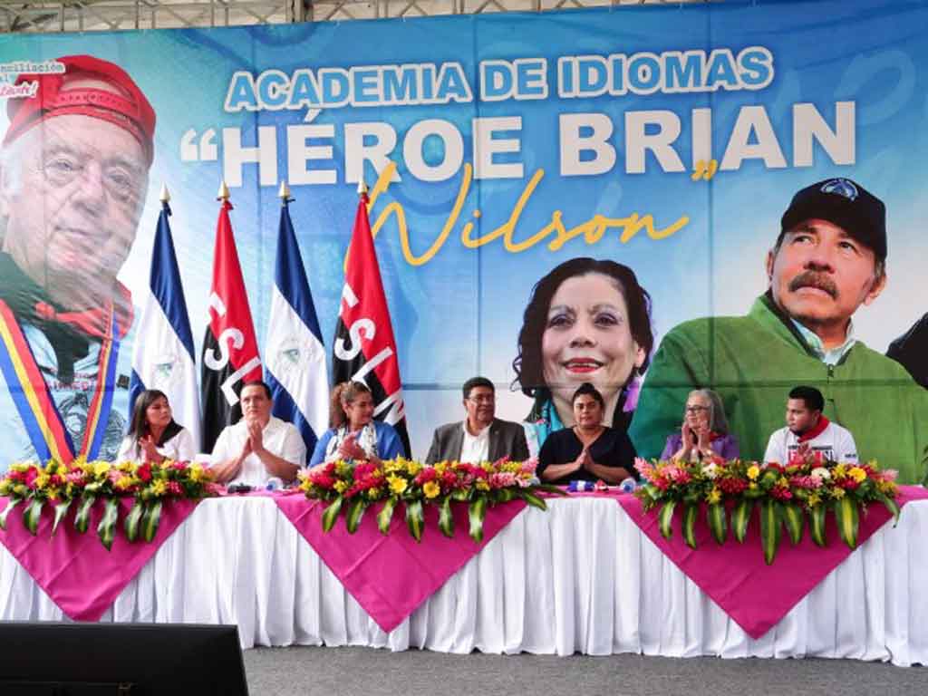 inauguran-en-nicaragua-academia-de-idiomas-heroe-brian-willson