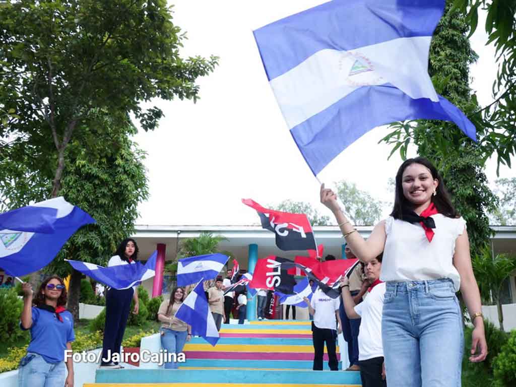 inauguran-en-nicaragua-academia-de-idiomas-heroe-brian-willson