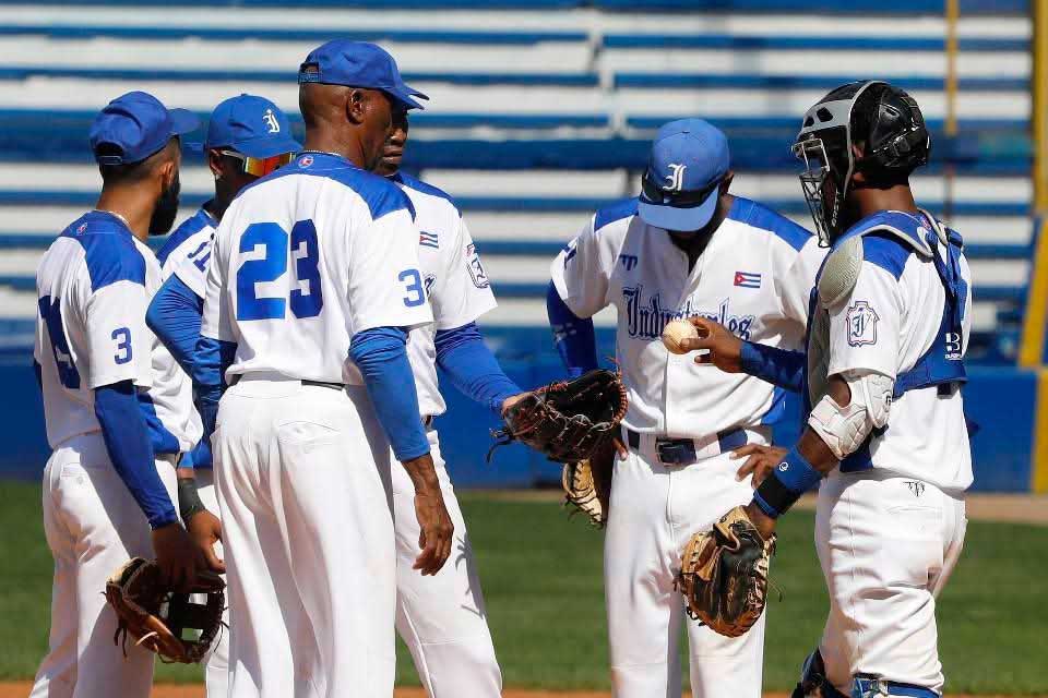 sacudida-en-la-serie-nacional-los-colistas-hacen-ruido