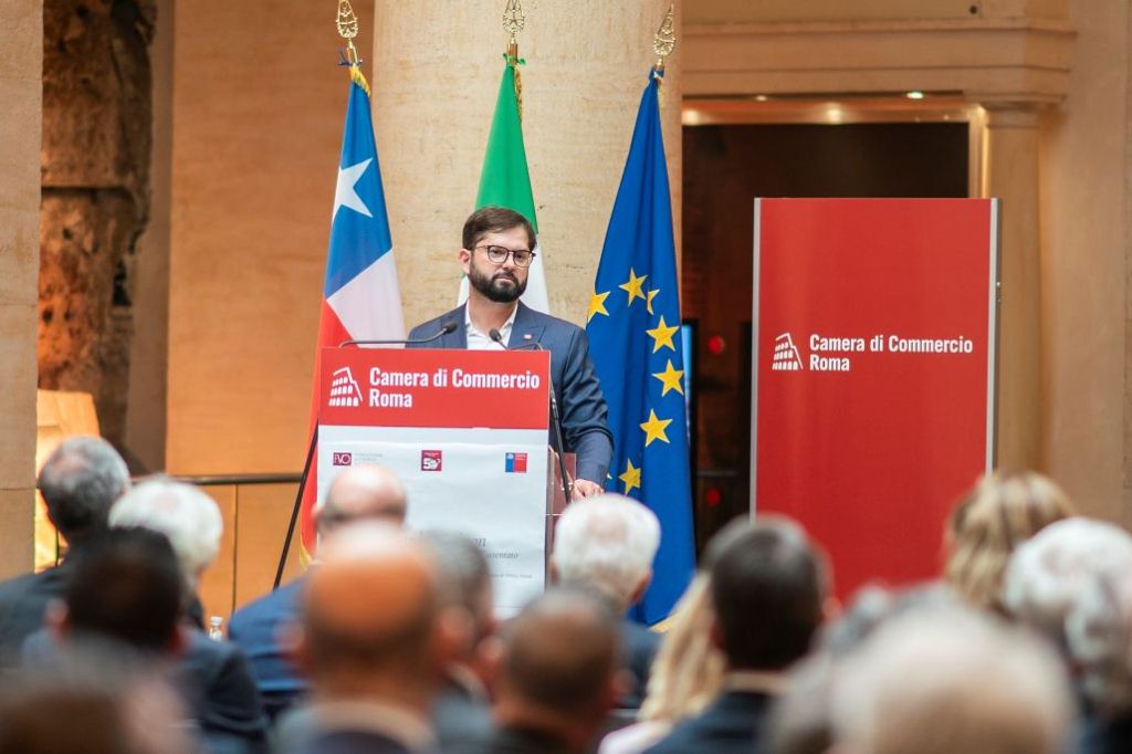 presidente-chileno-participo-en-roma-en-homenaje-a-bernardo-leighton