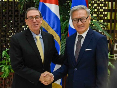 sostienen-conversaciones-oficiales-cancilleres-de-cuba-y-laos