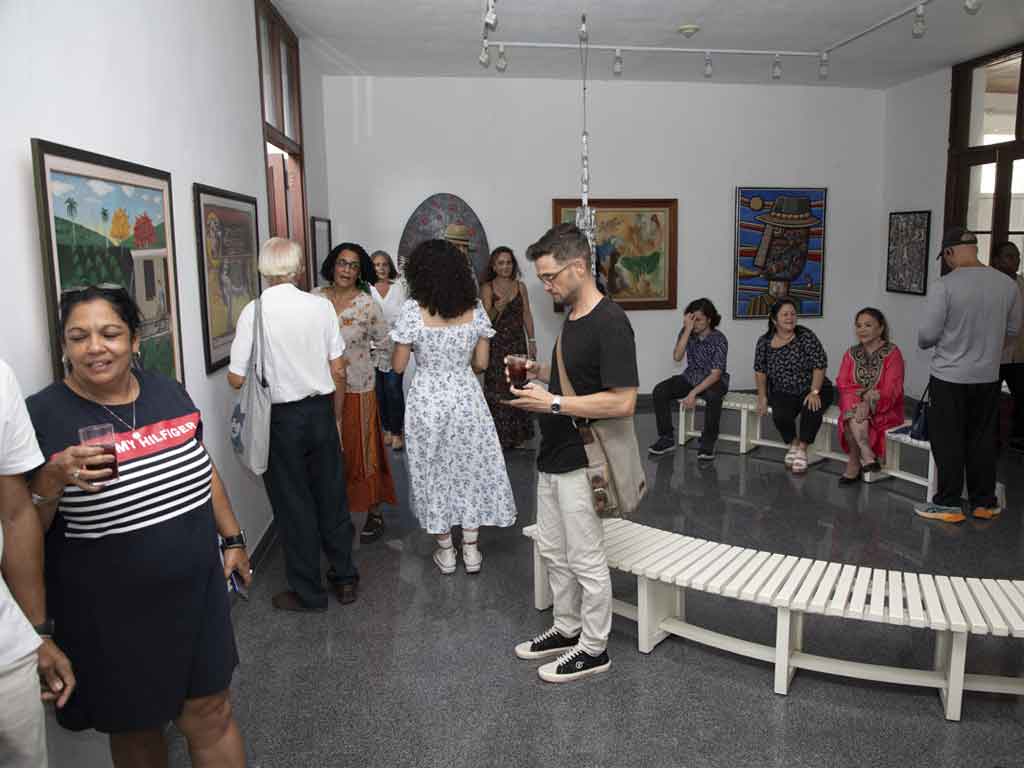 muestra-del-consejo-de-artes-plasticas-honra-a-creadores-cubanos