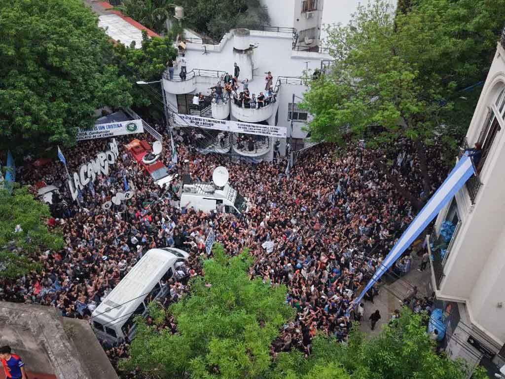 gran-movilizacion-pide-libertad-para-cristina-fernandez