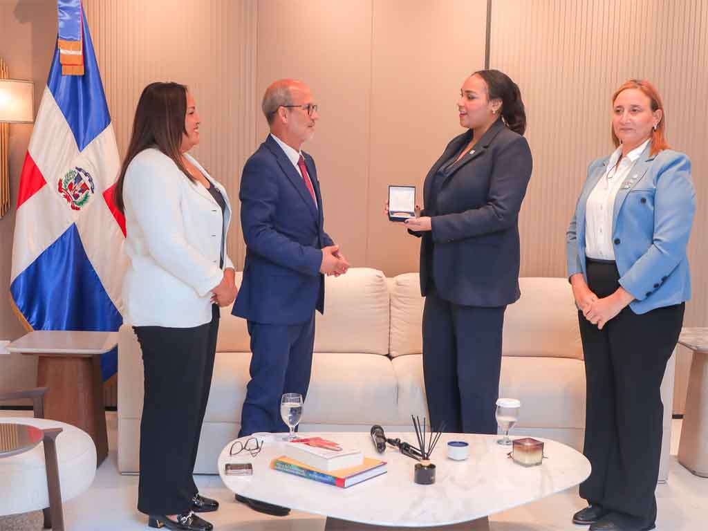 parlatino-impulsa-ia-al-servicio-del-bien-comun-en-foro-en-dominicana