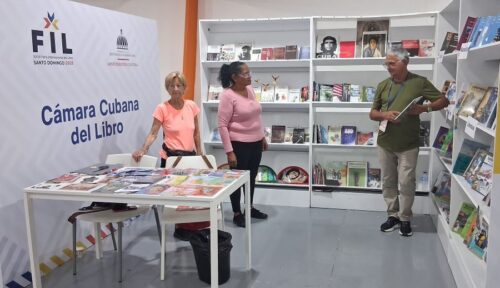 cuba-destaca-con-variada-propuesta-en-feria-del-libro-en-dominicana