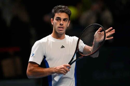 tenista-argentino-francisco-cerundulo-avanza-a-octavos-en-paris