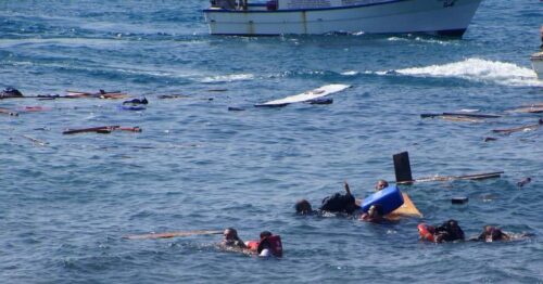 naufragio-en-lago-de-ghana-deja-15-muertes-de-ellos-11-ninos