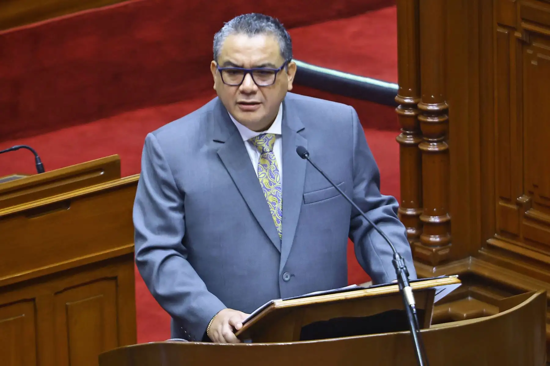 presenta-renuncia-cuestionado-ministro-de-justicia-de-peru