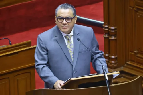 presenta-renuncia-cuestionado-ministro-de-justicia-de-peru