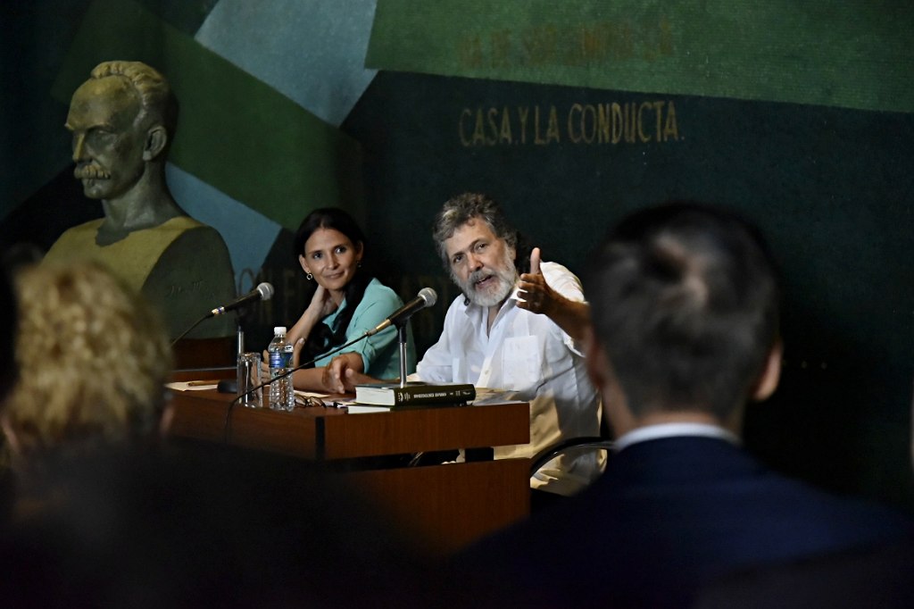 presentan-en-cuba-obras-escogidas-de-raul-castro