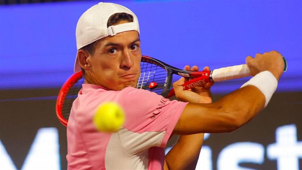 baez-y-comesana-con-primeras-presentaciones-en-torneo-tenistico-belga