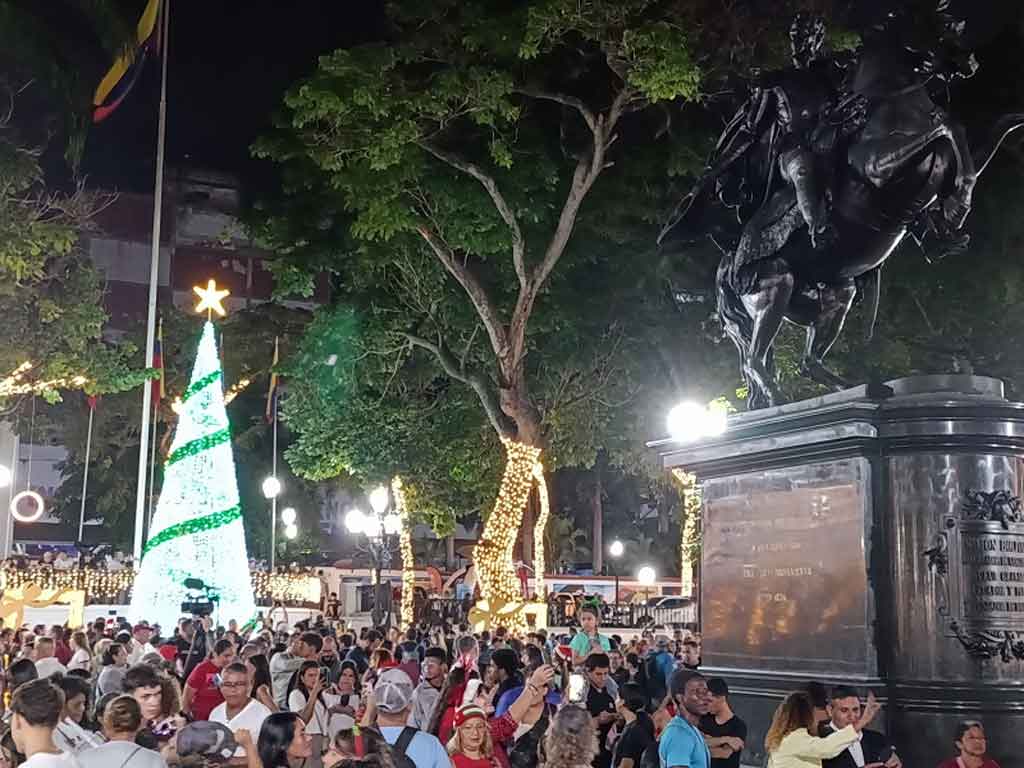 musica-cantos-y-bailes-en-comienzo-de-la-navidad-en-venezuela