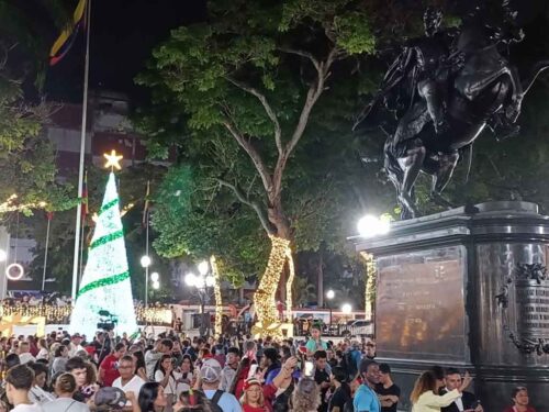 musica-cantos-y-bailes-en-comienzo-de-la-navidad-en-venezuela