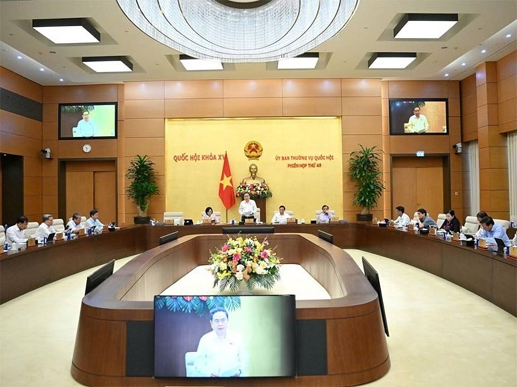 evaluan-en-vietnam-complementar-ley-de-industria-de-defensa