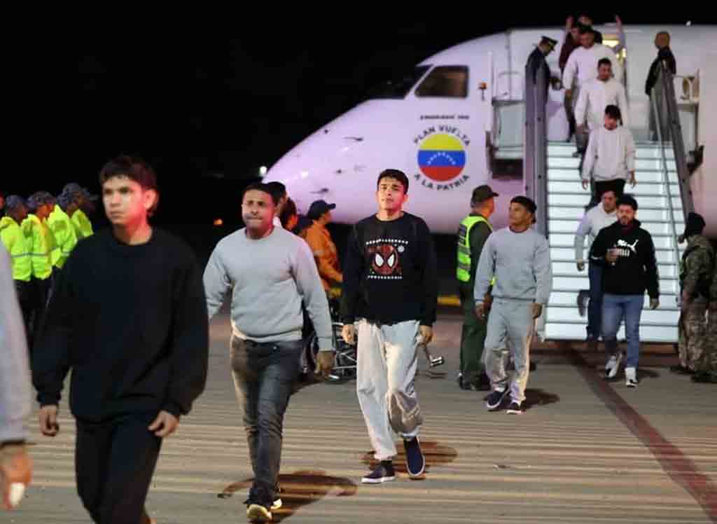 vuelo-77-repatrio-a-venezuela-a-153-migrantes-deportados-de-eeuu