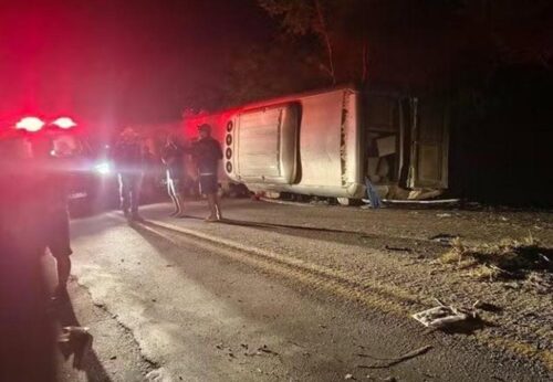 accidente-de-autobus-deja-15-muertos-en-brasil