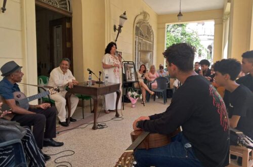 periodista-reinaldo-cedeno-narra-su-encuentro-con-dulce-maria-loynaz