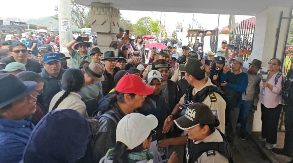 gobierno-de-ecuador-suspende-instalacion-de-dialogo-con-indigenas