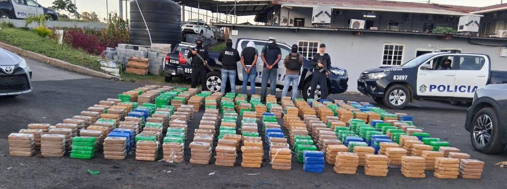 incautan-16-toneladas-de-dogas-en-panama