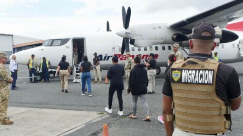 panama-retorna-a-migrantes-irregulares-colombianos