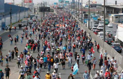 jornada-de-protesta-opositora-sacudio-capital-e-interior-de-peru