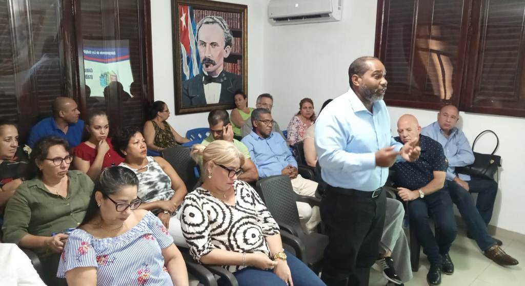 mision-estatal-de-cuba-en-dominicana-analiza-nuevo-codigo-de-trabajo