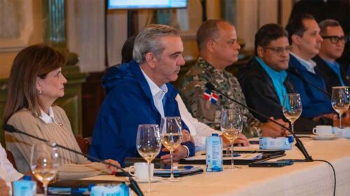 gobierno-dominicano-mantiene-suspension-de-labores-por-tormenta