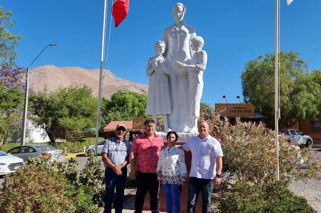 intelectuales-cubanos-por-la-ruta-de-gabriela-mistral-en-chile