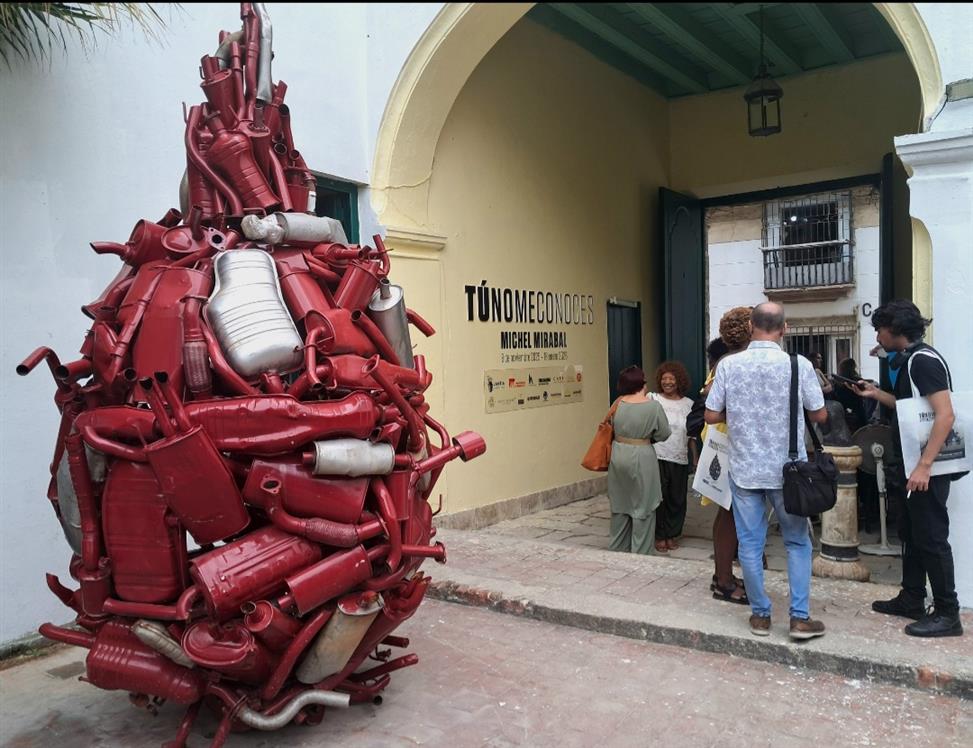 Instalación de la muestra Tú no me conoces. Foto: PL Instalación de la muestra Tú no me conoces. Foto: PL