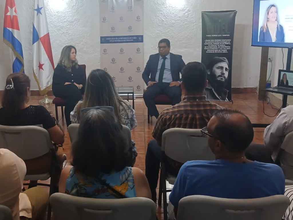 ministra-de-educacion-de-cuba-inicia-visita-a-panama