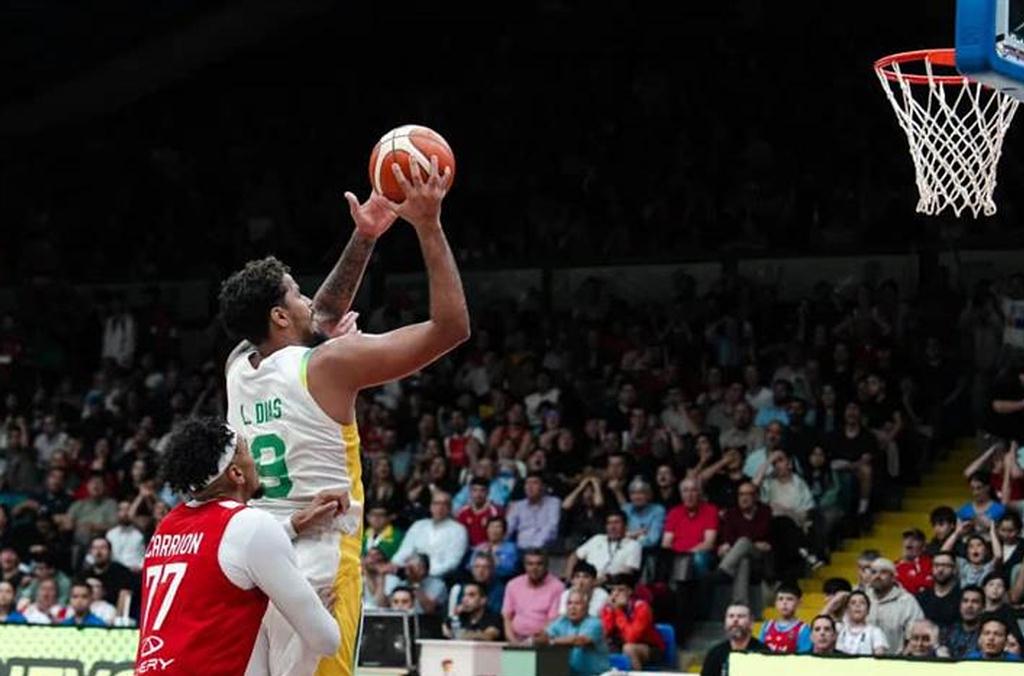 debut-exitoso-de-brasil-en-ventaba-mundialista-de-baloncesto
