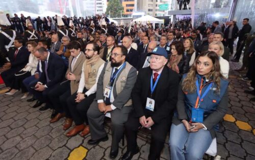 arranca-la-votacion-de-referendum-y-consulta-popular-en-ecuador