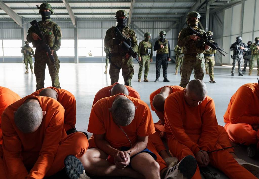 gobierno-de-ecuador-niega-a-defensor-del-pueblo-visita-a-nueva-carcel