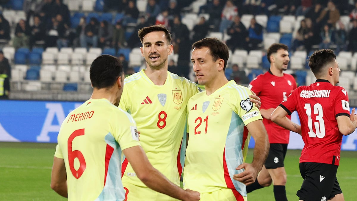 espana-con-la-miel-hacia-copa-mundial-de-futbol